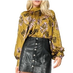 Floral Lilly Pad balloon sleeves ruffled chest v neck blouse. Size small